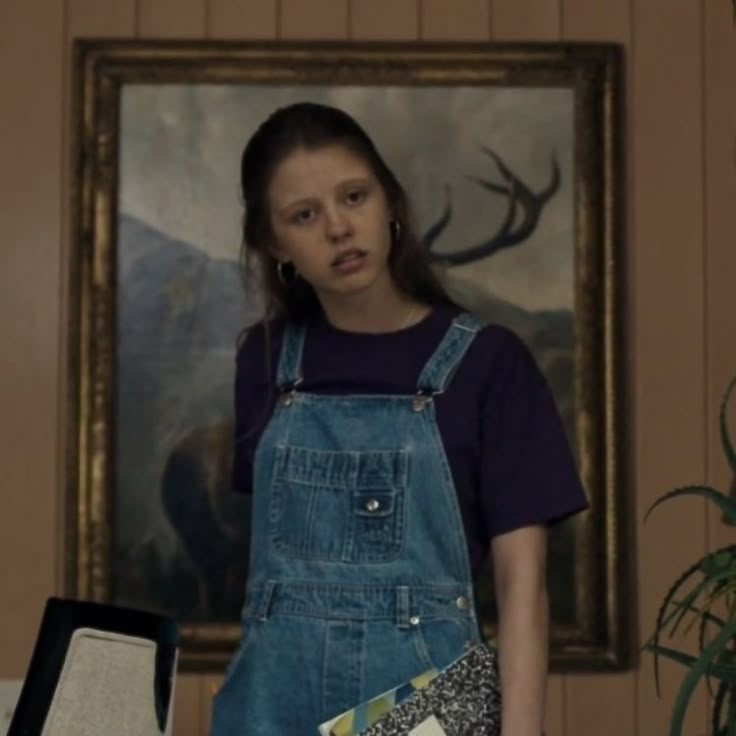 Mia Goth, Dungarees, A Woman, Overalls