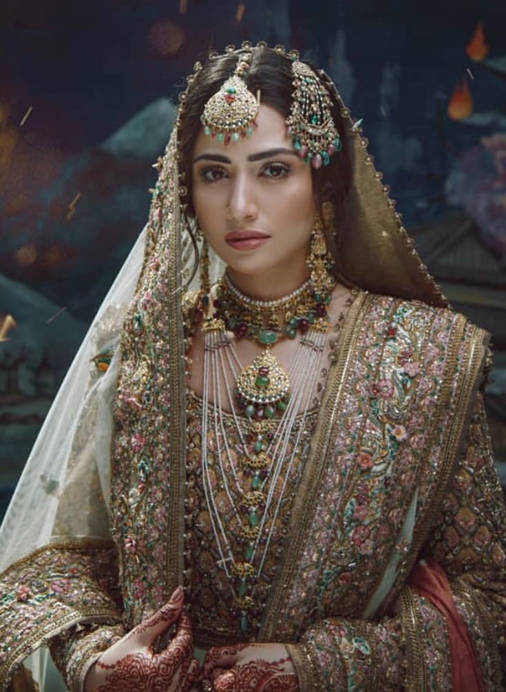 Noor Bridal Mehndi Dresses, Desi Wedding Dresses, Bridal Attire, Indian Bridal Lehenga, Pakistani Fashion Party Wear, Bridal Photoshoot, Pakistani Bridal Dresses, Indian Bridal Outfits, Pakistani Wedding Dresses