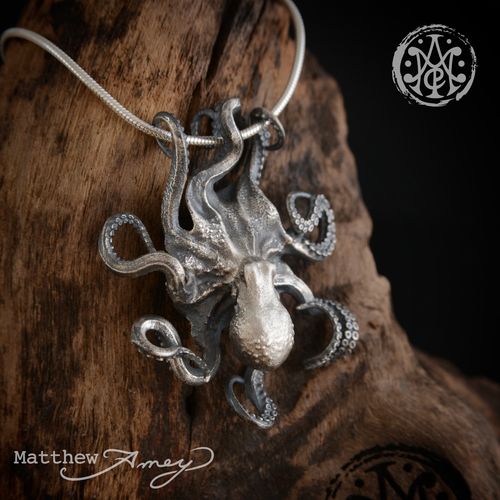 Witchy Jars, Squid Jewelry, O Is For Octopus, Poseidon Aesthetic, Polymer Clay Octopus, Slytherin Jewelry, Groovy Jewelry, Clay Octopus, Beautiful Octopus