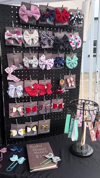 Diy Bow Display, Hairbow Displays Craft Fairs, Bow Display Craft Show, Display Craft Show, Hair Bow Display, Bow Display, Craft Show, Diy Bow, Craft Fairs