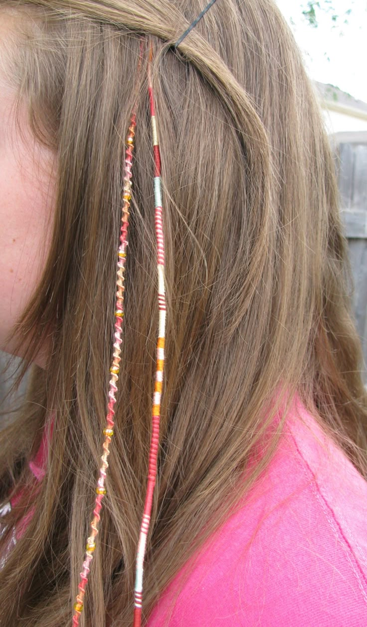 21 '90s Hair Accessories You Forgot You Were Obsessed With - Cosmopolitan.com Hair Wraps Thread, String Hair Wraps, Thread Hair Wraps, Wraps Easy, Boho Hair Wrap, Hair Threading, Hair Clips 90s, Halloween Hairstyles, Hippie Hair