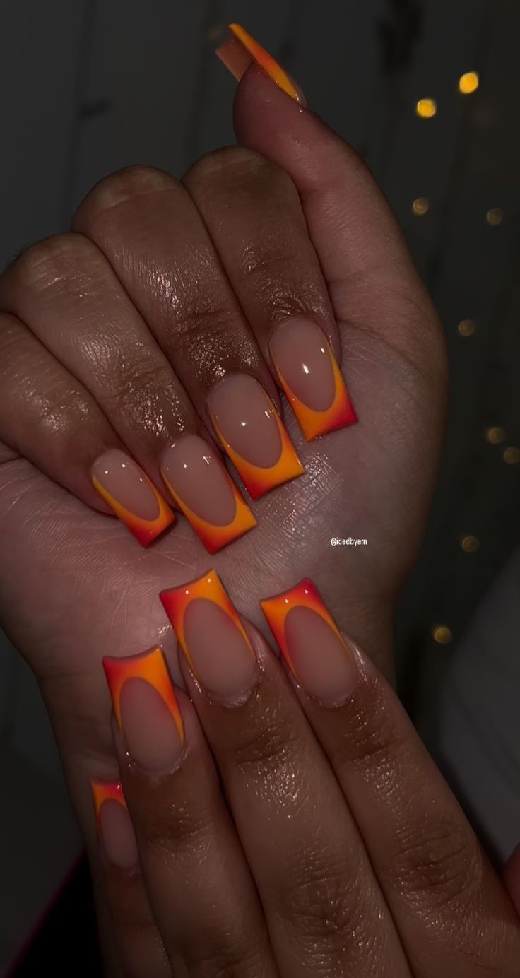 Orange Nails Ideas Fall, Orange Gel Nails Short, Orange Short Nails, Nails For College, College Nails, Orange Acrylic Nails, Colored Acrylic Nails, Girly Acrylic Nails, French Tip Acrylic Nails