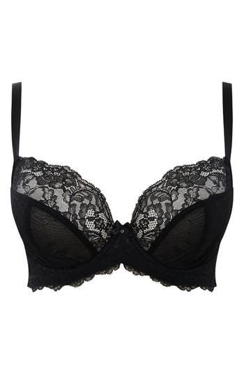 Three-part cups lift, shape and support in this plunge-neck bra made from romantic galloon lace. 91% polyamide, 9% elastane Hand wash warm, dry flat Imported Lingerie Mtv Downtown, Undergarment Fashion, Black Bras, Black Bra Set, Pretty Bra, Cute Bra, Lacy Bra, Black Lace Lingerie, Pretty Bras