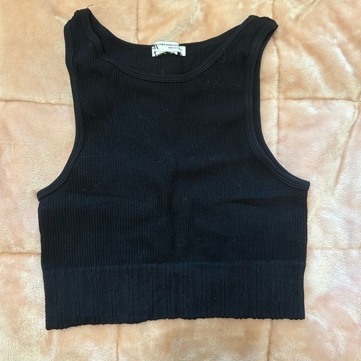 Ribbed Cropped Tank Black Zara Tight Wide Straps, Never Worn Zara Stretch Cotton Crop Top, Zara Basic Stretch Crop Top, Zara Seamless Stretch Top, Zara Stretch Seamless Tops, Fitted Seamless Zara Tops, Fitted Seamless Casual Crop Top, Zara Fitted Crop Tank Top, Fitted Zara Crop Top Tank Top, Fitted Seamless Zara Crop Top