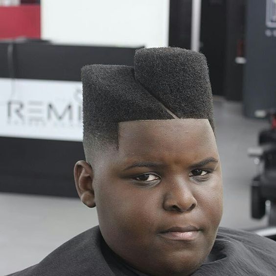 Box Haircut, Low Taper Fade Haircut, Taper Fade Curly Hair, Black Boys Haircuts, Mullet Fade, High Fade Haircut, Drop Fade Haircut, Taper Fade Haircut, Black Men Haircuts