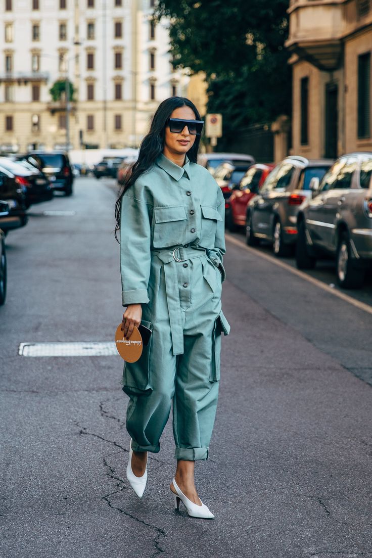 Milan Fashion Week Spring 2020, 2020 Street Style, Fashion Week Spring 2020, Utility Jumpsuit, Reportage Photography, Popsugar Fashion, Street Style Fashion, The Best Street Style, Creation Couture