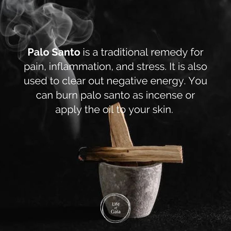 Paolo Santo Smudge, Diy Palo Santo Oil, Paulo Santo Smudging, Palo Santo Smudging Prayer, Palo Santo Benefits, Astrology Knowledge, Burning Palo Santo, Palo Santo Smudging, Essential Oils For Congestion