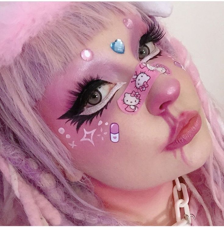 Yami / yume Kasai makeup | Kawaii makeup, Eye makeup art, Creative eye makeup Pastel Goth Eye Makeup, Decora Makeup Look, Makeup Ideas Kawaii, Kawaii Pink Makeup, Alt Pink Makeup, Pink Anime Makeup, Menhera Makeup, Harajuku Makeup Kawaii, My Melody Makeup Look