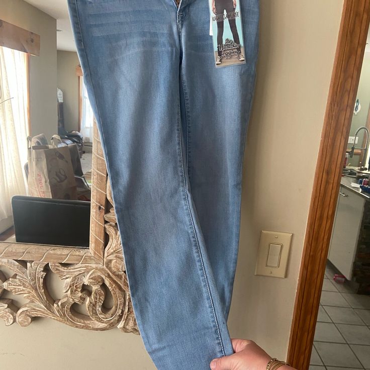 Nwt Never Worn Rewash Brand Jeans, Retro Medium Wash Pre-washed Jeans, Medium Wash Pre-washed Jeans, Medium Wash Pre-washed Denim Pants, Pre-washed Cotton Washed Blue Jeans, Pre-washed Blue Rigid Denim Jeans, Stretch Jeans, Straight Leg, Women Jeans