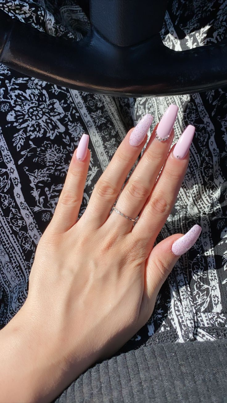 Light Pink Classy Nails, Light Pink Nails With Diamonds, Light Pink Nails With Gems, Pink Nails Diamonds, Summer Nails With Gems, Baby Pink Nails With Rhinestones, Light Pink Nails With Flowers, Light Pink Nails With Rhinestones, Pink Nails With Diamonds