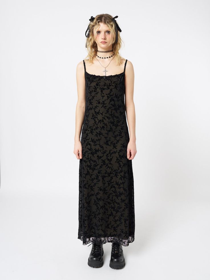 Shop our cami maxi dress in black. Featuring all over velvet floral print, a lace trim neckline, adjustable cami straps, mesh overlay and contrast lining in green. International shipping available and 15% off for students. 90s Style Mesh Overlay Dresses, Mesh Maxi Dress Outfit, Grunge Wedding Guest Outfit, Black Dress Mesh, Minga London, Look Grunge, Mesh Overlay Dress, Grunge Dress, Cami Maxi Dress