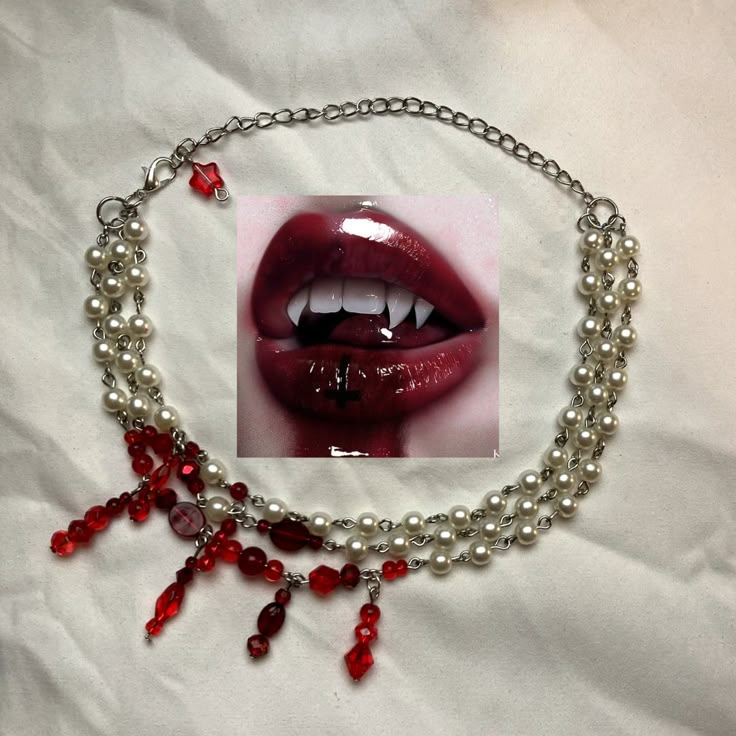 Vampire Bite Necklace, Y2k Vampire, Coquette Vampire, Vampire Jewelry Aesthetic, Choker Outfit, Vampire Necklace, Vampire Jewelry, Vampire Bites, Prom Jewelry