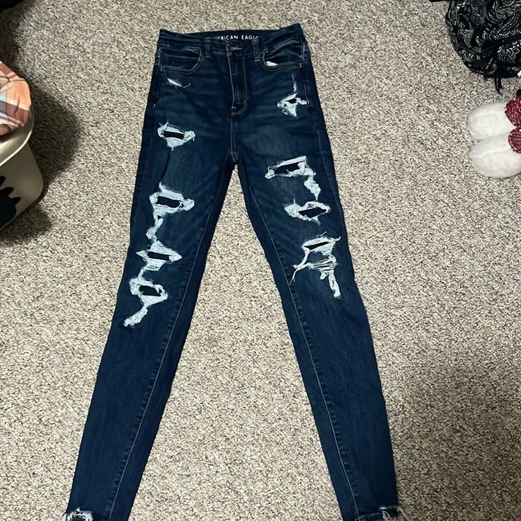 Like Brand New! American Eagle Jeans Women, Jeans American Eagle, American Eagle Jeans, Jeans Color, Swag Outfits, American Eagle Outfitters Jeans, Ripped Jeans, Colored Jeans, American Eagle Outfitters