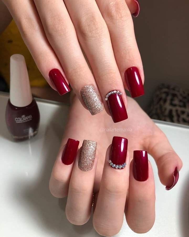 Red And Gold Nails Ideas, Red Bridal Nails, Maroon Nail Art, Maroon Nail Designs, Maroon Nail, Nail Extensions Acrylic, Bridal Nails Designs, Maroon Nails, Bridal Nail Art