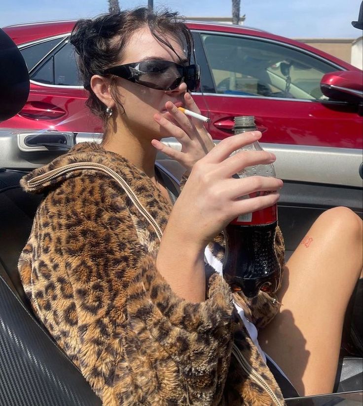 Rockstar Gf Aesthetic, Gf Aesthetic, Cheetah Print Coat, Girls Rockstar, Most Paused Movie Scenes, Rockstar Aesthetic, Chica Cool, The Pause, Rockstar Gf