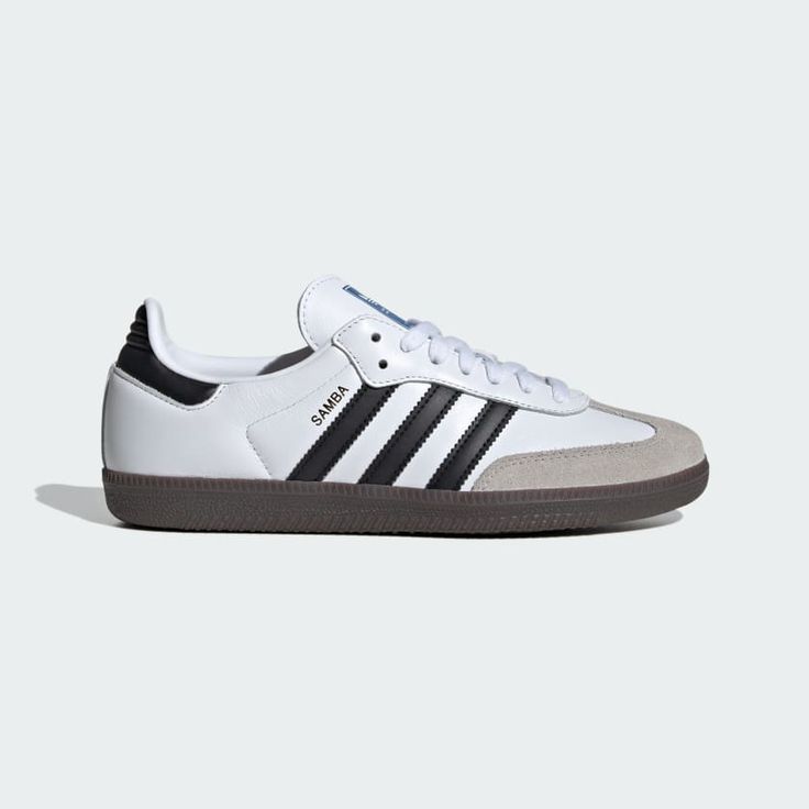 Adidas Samba White, Samba Og Shoes, Adidas Samba Outfit, Samba Shoes, Bold Shoes, Pretty Shoes Sneakers, Shoe Wishlist, Adidas Shoes Women, Swag Shoes