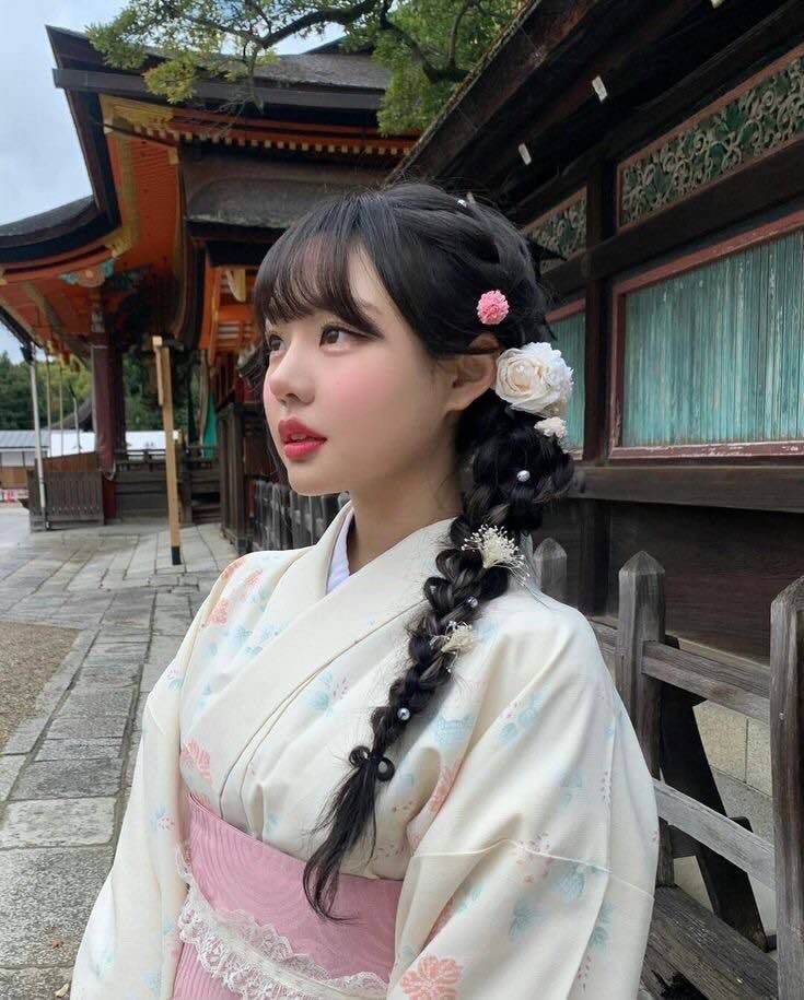 Hairstyles For Kimono, Kimono Picture Ideas, Japanese Kimono Hairstyle, Yukata Aesthetic, Yukata Hairstyle, Traditional Asian Hairstyles, Japanese Hairstyle Traditional, Kimono Hairstyle, Japan Hairstyle