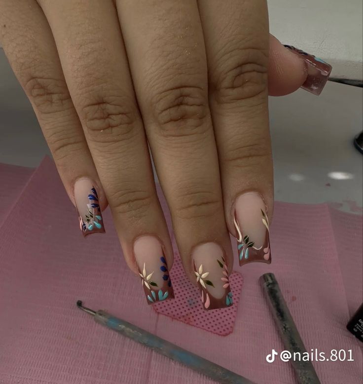 Barro Nails Mexican, Charro Nails, Mexican Inspired Nails Mexico, Mexican Style Nails, Xv Nails, Mexican Nails, Cowboy Nails, Quince Nails, Quinceanera Nails