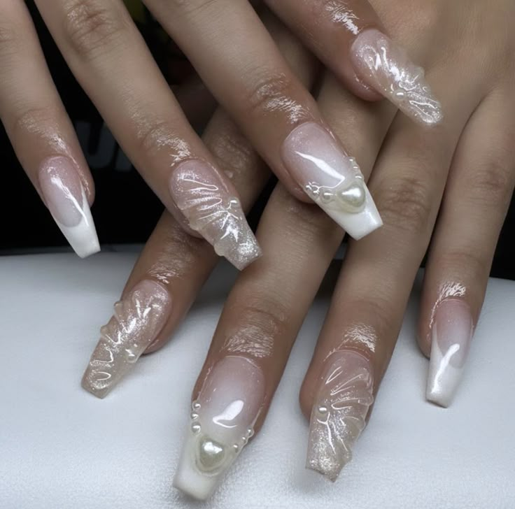 Pearl She’ll Nails, White Nail French Design, Pearly Nails Coffin, Clear Cute Nails, Pearl Applique Nails, Pearly White Nails With Design, Pisces Aesthetic Nails, Elegant Pearl Nails, Pearl Jelly Nails