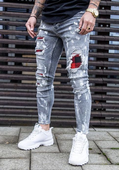 #mensjeans #jeans #mensclothing #streetstylefashion Damage Jeans Men, Damage Jeans, Grey Ripped Jeans, Outfits Juvenil, Mens Designer Jeans, Ripped Pants, Ripped Jeans Men, New Mens Fashion, Mens Fashion Casual Outfits