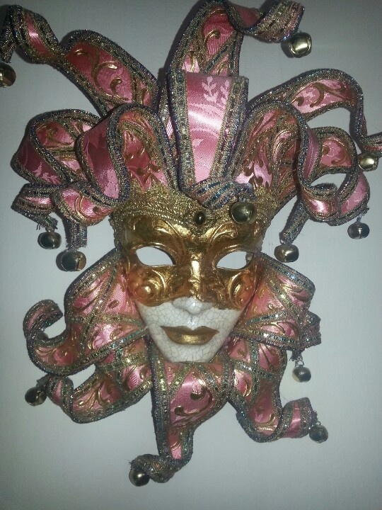 Masquerade mask from spain Masquerade Mask, Everything Pink, Halloween Wreath, Spain, Mask, Ceramics, Red, Pink