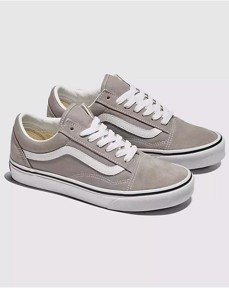 Old Skool Shoe Spring Gray Vans Sneakers, Gray Vans, Shoes For School, Tenis Vans, White Vans, Everyday Shoes, Vans Old Skool, Old Skool, Thyme