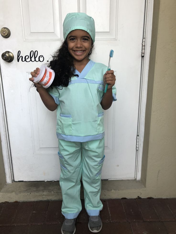 Dentist Outfit, Dentist Costume, Spirit Week Themes, Dentist Halloween, Art Teacher Outfits, Career Day, Diy Costumes Kids, Art Outfits, Signature Ideas