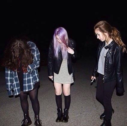 Squad outfit goals Tumblr Grunge Outfits, 2014 Tumblr Aesthetic Grunge, 2014 Grunge, Tumblr Grunge Aesthetic, Tumblr Girly Aesthetic 2013, Outfits 2014, Pale Grunge, Grunge Tumblr, Fest Outfits