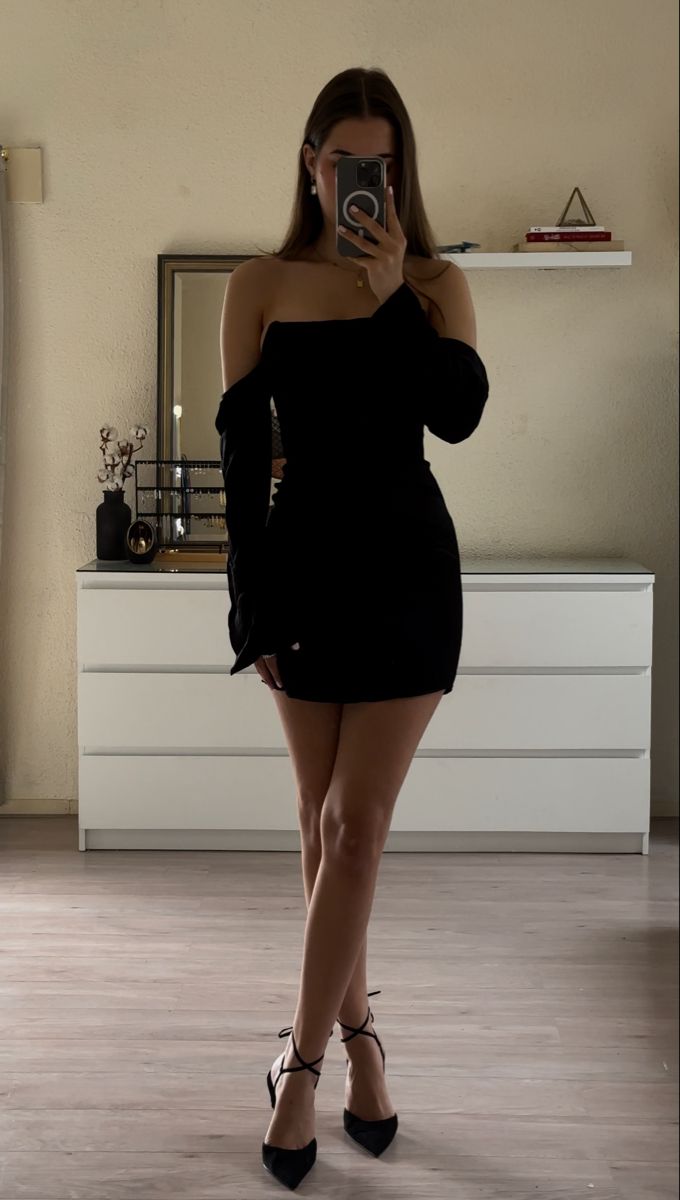 Black mini dress inspo | inspiration | black dress | silk dress Silk Black Dress Short, Luxury Dress Short, Black Luxury Dress, Short Black Dress Outfit, Black Dress Silk, 18th Party, Manhattan Style, Silk Black Dress, Dress Shorts Outfit