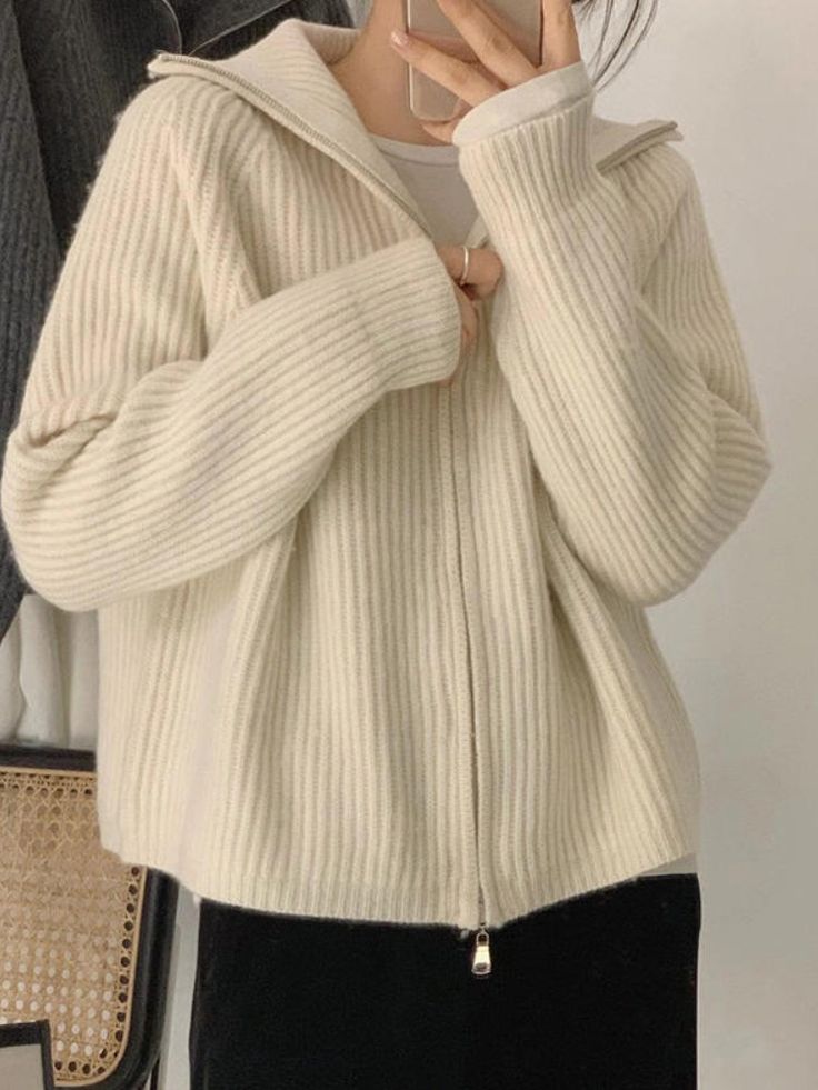 SIZE TABLE Measurement in CM SIZE Length Shoulder Sleeve Bust S 58 39 59 96 M 59 40 60 100 L 60 41 61 104 XL 61 42 62 108 2XL 62 43 63 112 NOTE: 1.Please strictly follow the size chart to select the size. Do not select directly according to your habits. 2. The size may have 2-3 cm differs due to manual measurement. Please note when you measure. Winter Clothes Women, White Sweater Top, Cardigan Korean, Moon Fashion, Hooded Cardigan Sweater, Cardigan Oversized, School Looks, Hooded Cardigan, Winter Outfits Women