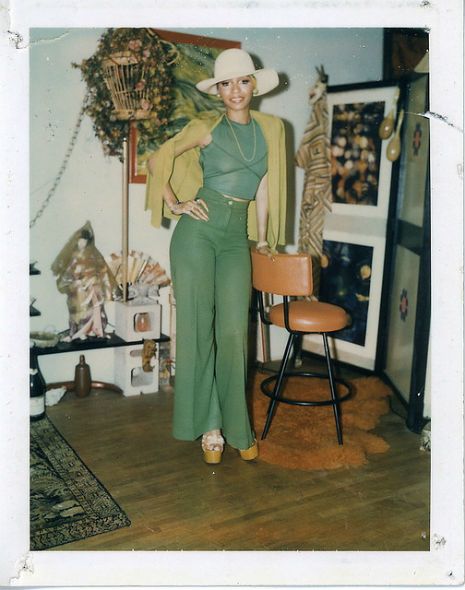 Dangerous Minds | Vintage stripper audition Polaroids from the 60s and 70s Leslie Uggams, Fashion 60s, Strip Clubs, Black Glamour, Chique Outfit, Glamour Vintage, Fashion 90s, Vintage Black Glamour, Cali Girl