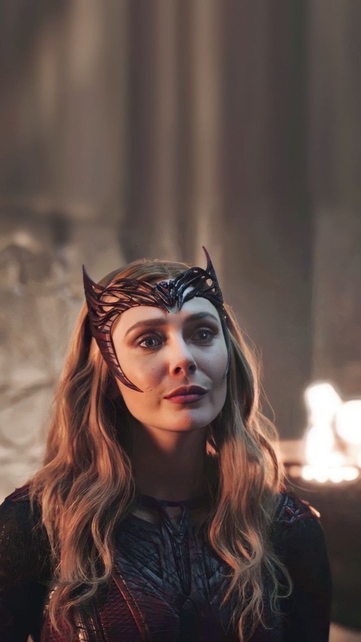 a woman dressed as the catwoman in a scene from the tv series, arrow