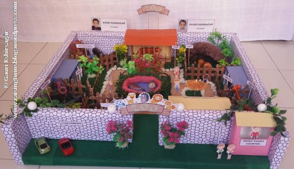 a doll house is set up in the shape of a garden