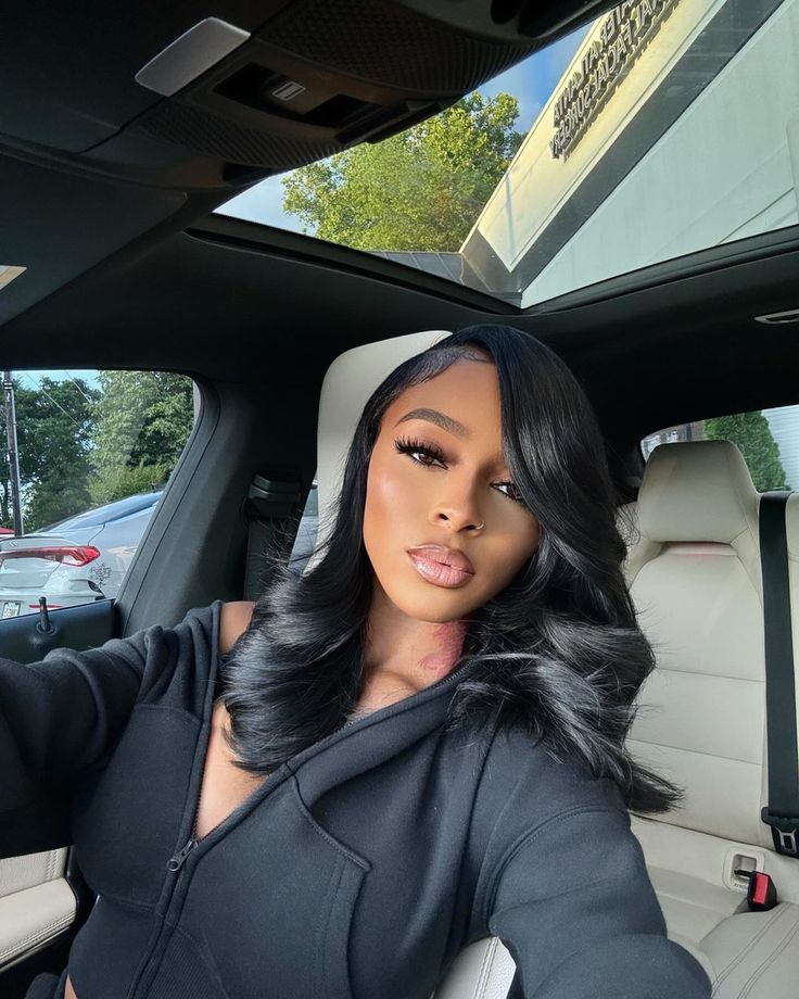 Side Bobs Black Women, Winter Protective Styles For Black Women, Black Wig Layers, Side Part Quick Weave Layers, Layers Wig Black Women, Winter Hairstyles For Black Women Braids, Grad Hairstyles Black Women, Bobs On Black Women Weave, Side Part Layers Black Women