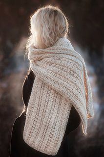 “Stunning knit texture provides cozy and warmth, making The Windchill Scarf a truly delightful scarf to knit!” Chunky Scarf Knitting Pattern, Knitting Board, Scarf Knitting Pattern, Advanced Knitting, Knitting Patterns Free Scarf, Chunky Knitting Patterns, Chunky Scarf, Knitted Shawl, Scarf Knit