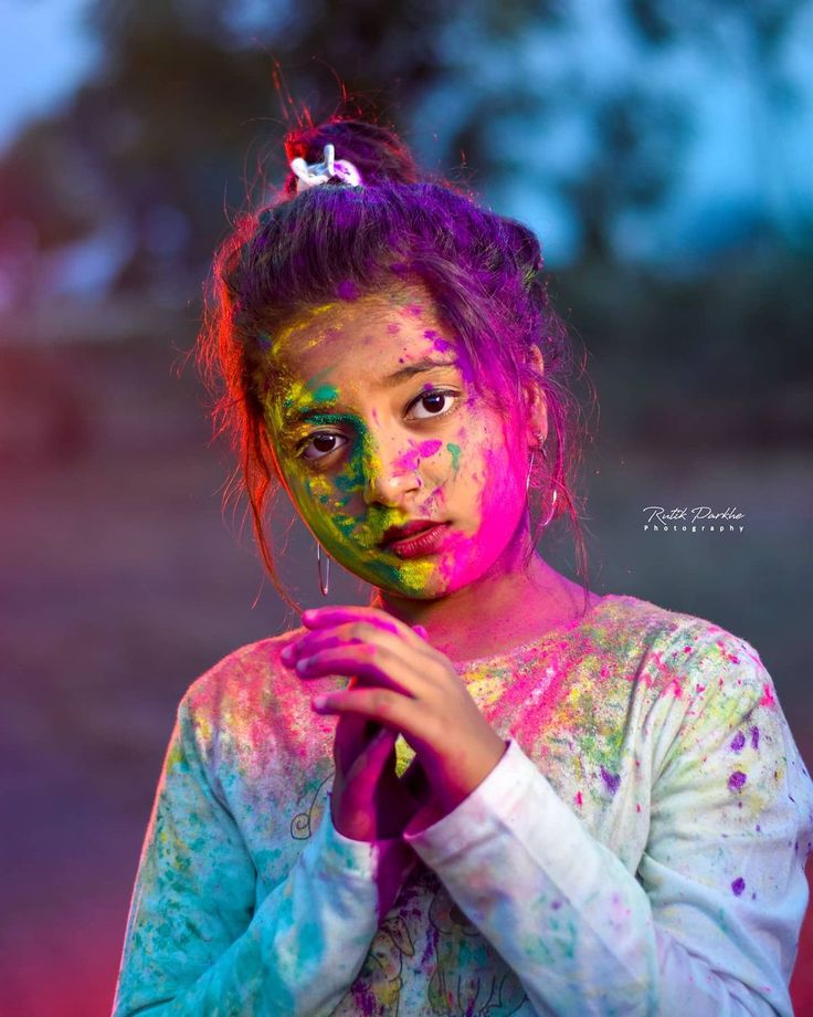 Rashi shinde shared a photo on Instagram: “🔥 Happy Holi in advance my 600K family🔥 . . Photography by @rutikparkhe_ . #rashishinde…” • See 202 photos and videos on their profile. Holi Photography Ideas, Rashi Shinde, Happy Holi In Advance, Holi Photography, Holi Image, Holi Photoshoot, Holi Pics, Holi Status, Holi Girls