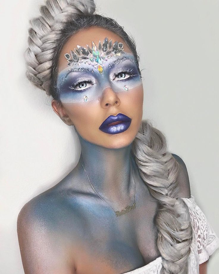 Ice queen Ice Queen Makeup, Aubrey O Day, Bohemian Jewels, Queen Makeup, Facepainting Ideas, I Love Myself, Creatures Of The Night, Christmas Makeup, My Gift