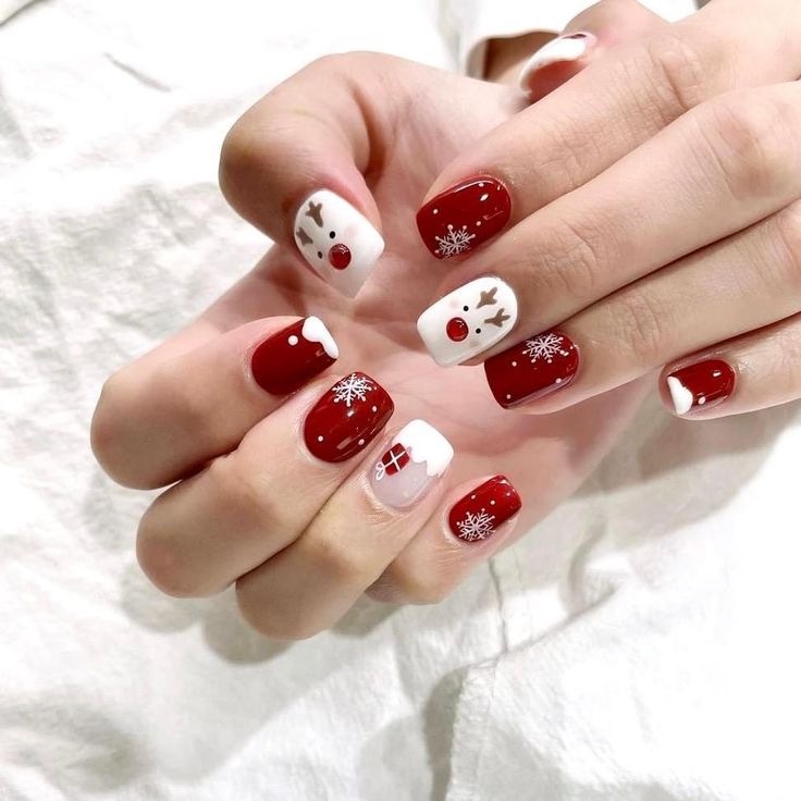 Nail Art Natal Xmas, Nail Christmas Korea, Nail Xmas, Nails Noel, Noel Nail, Line Nail Designs, Nail Noel, Xmas Nail Art, Minimal Nails Art