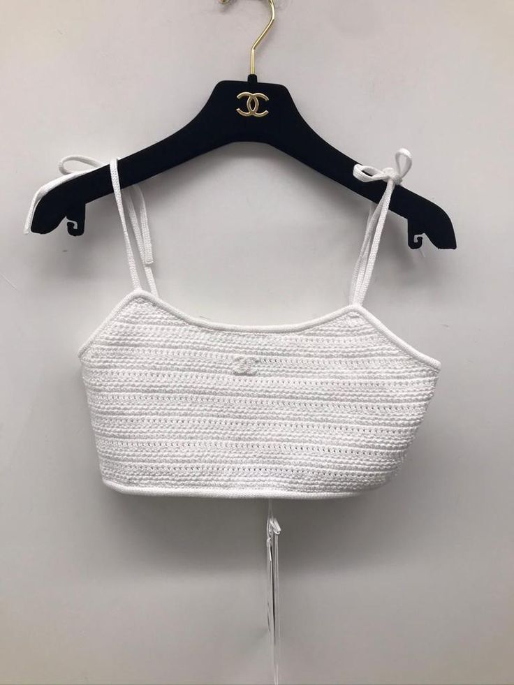 Chanel Knit Top, Chanel Bra, Chanel Crop Top, Diy Denim Skirt, Elegant Crop Top, Chanel 2021, Chanel Top, Runway Fashion Couture, Chanel Outfit