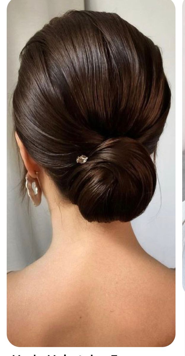 Mom Hairdo, Romantic Low Bun, Low Bun Wedding Hair, Chignon Simple, Hairstyle For Prom, Sanggul Modern, Elegant Hairstyle, Wedding Bun Hairstyles, Classic Updo