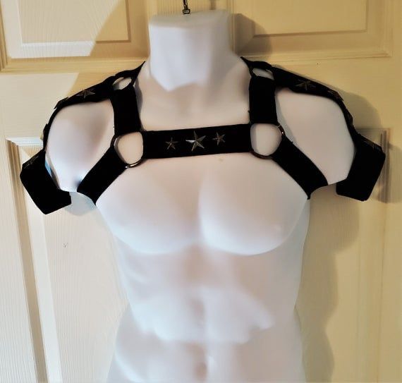 Man Chest, Harness Outfit, Harness Fashion, Chest Harness, Burlesque Costume, Men Chest, Metal Star, Drawing Clothes, Mens Costumes