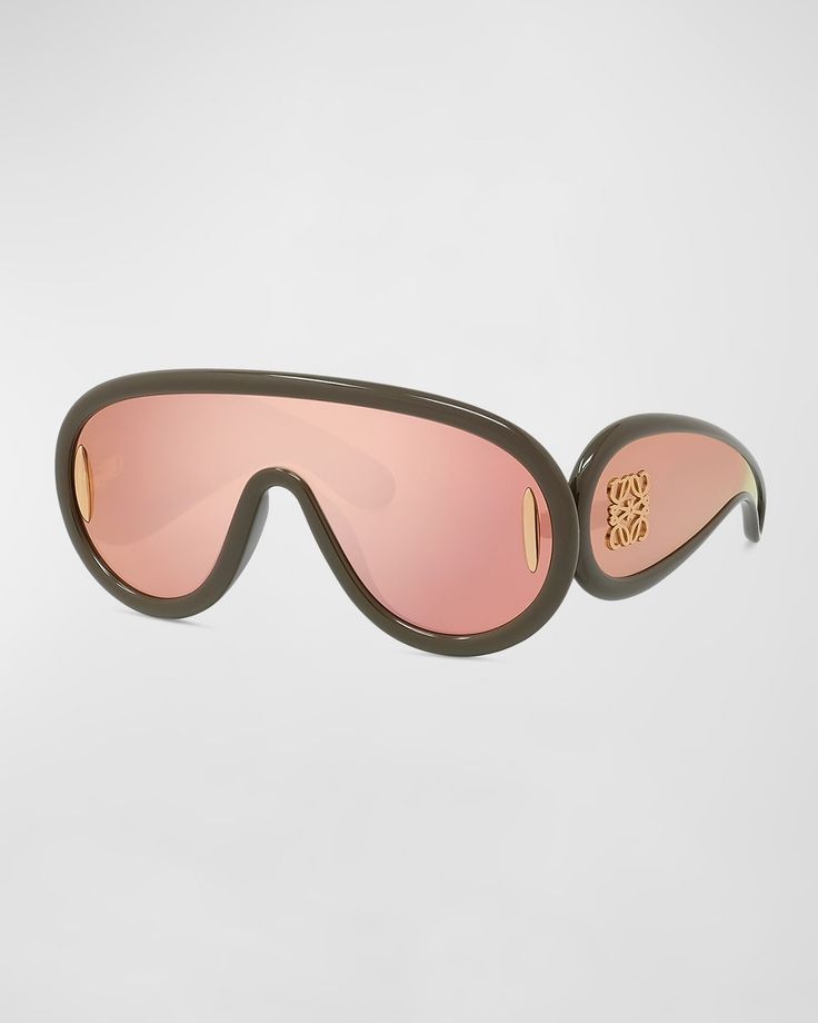 Find LOEWE Mirror Acetate Shield Sunglasses on Editorialist. Loewe fashionforward shield sunglasses in acetate Lens/bridge/temple (in mm): 00145 Metal embellishments on the front Mirror lenses Saddle nose bridge Anagram on temples Wide, tapered arms 100% UVA/UVB protection Made in Italy Dark Green Mirror, Women Hygiene, Loewe Sunglasses, Loewe Fashion, Homemade Milkshake, Funky Glasses, Metal Embellishments, Green Mirror, Green Mirrors