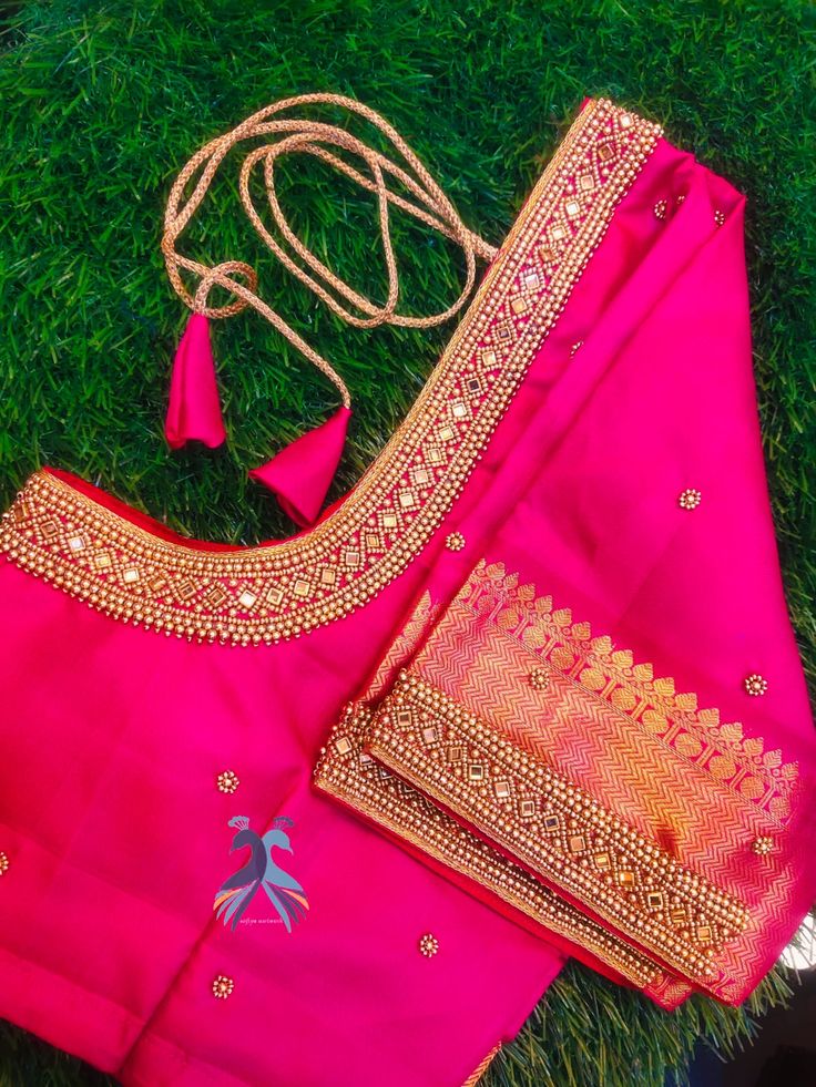 Blouse Aari Work Designs, Aari Work Designs, Designing Blouse, Blouse Aari Work, Stain Stitch, Magam Work Designs, Pink Blouse Designs, Latest Bridal Blouse Designs, Short Hand