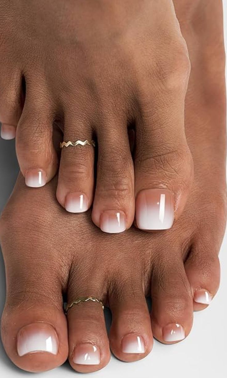 Gel Nail Pedicure Ideas, Graduation Toe Nails, Ombre Pedicure Toenails, Wedding Pedicure Toenails Brides, Big Toe Designs Toenails, Fancy Pedicure, Ombre Pedicure, Basic Pedicure, Pedicure Shellac