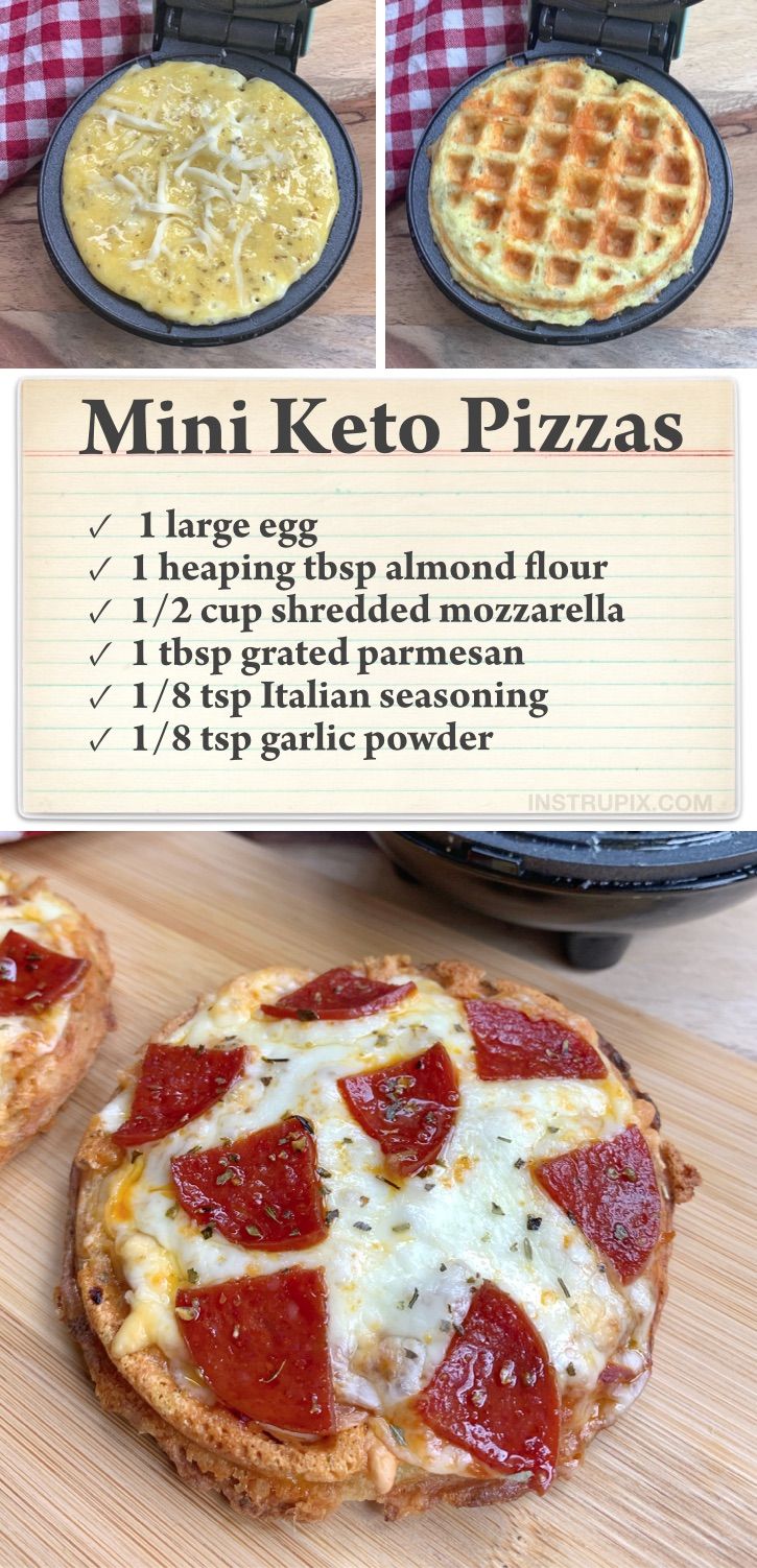 mini keto pizzas with cheese and pepperoni