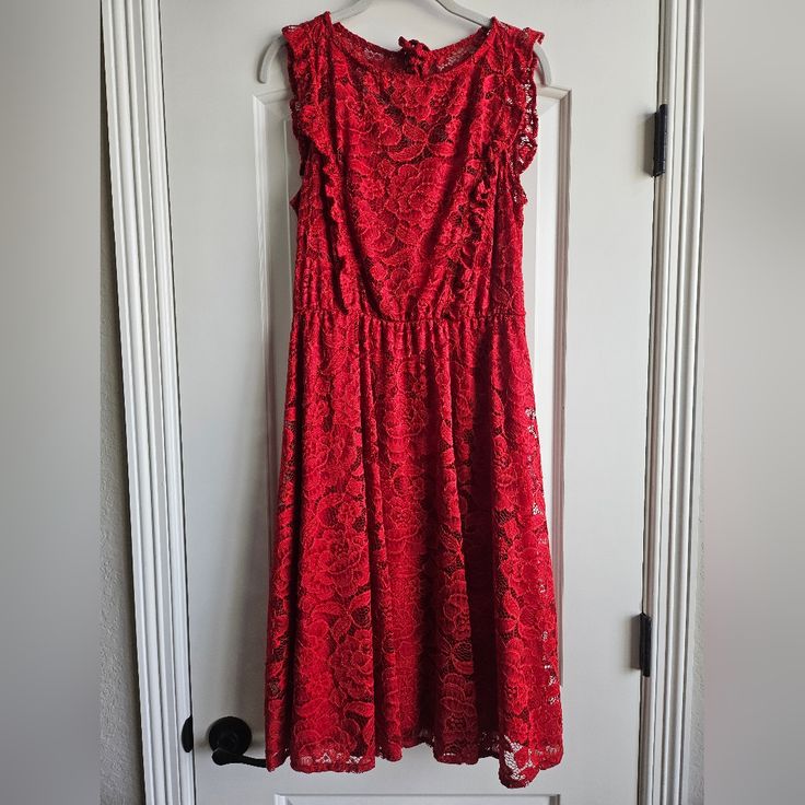 Beautiful Red Lace Dress By Lauren Conrad. Slip Dress Underneath With Small, Spaghetti Straps, And Gorgeous Lace Overlay. No Buttons Or Zippers, So Goes On/Off Over Your Head. The Fabric Is Giving So It's Easy To Get On/Off. Tie At The Top Neck To Help Tighten And Some Elastic In The Waist. Cut The Tags Off, But Never Wore - My Loss Can Be Your Gain! Pet And Smoke-Free Home. No Rips, Holes, Or Stains. Lace Is In Tact! Measurements W: 14 In L Slip Underneath: 40 In L Lace Overlay: 42 In Lauren Conrad Dress, Red Lace Dress, Lc Lauren Conrad, Red Lace, Lauren Conrad, Lace Overlay, On Off, Lace Dress, Spaghetti Strap