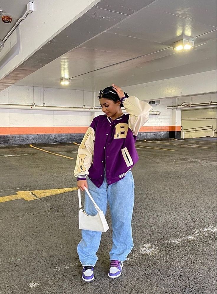 Oversized Streetwear Outfit, Women's Streetwear Fashion Winter, Female Streetwear Outfits, Streetwear Fashion Women Winter, Coco Jojo, Streetwear Outfits Aesthetic, Streetwear Fashion Black, Outfit Ideas Streetwear, Baggy Outfit Ideas