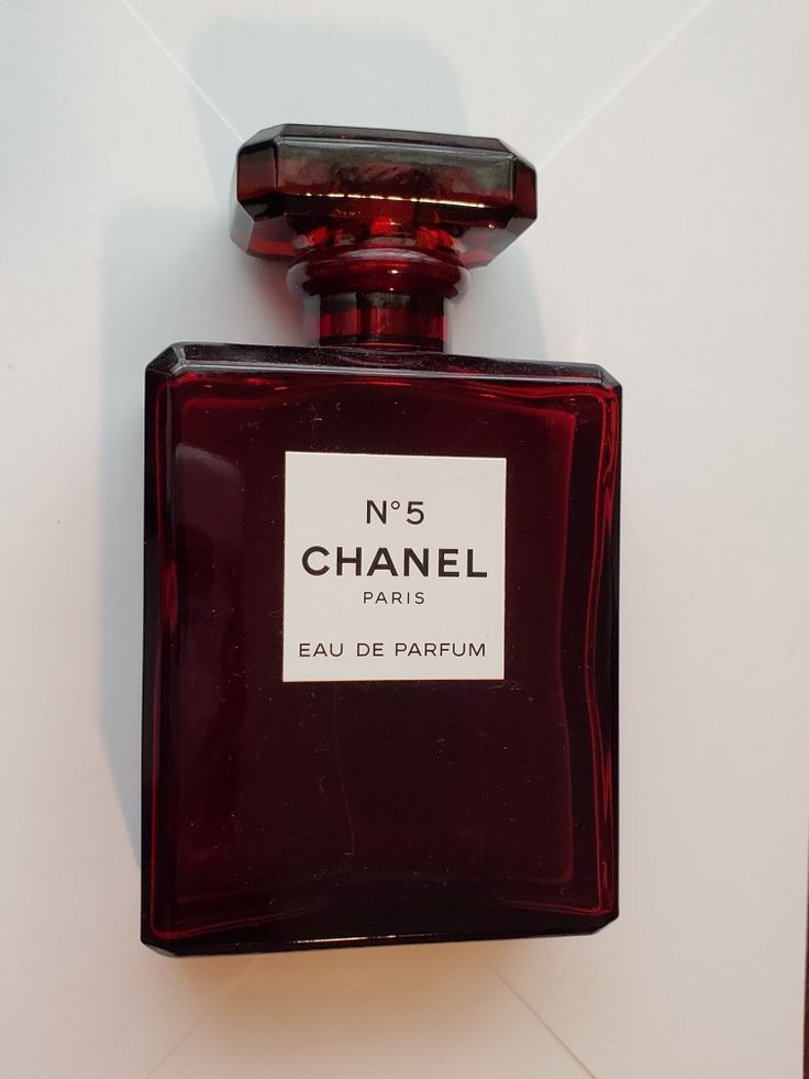 Parfum Chanel, I See Red, Cherry Wine, Cherry Cola, Dark Feminine Aesthetic, Perfume Scents, Perfume Lover, Red Aesthetic, Perfume Collection