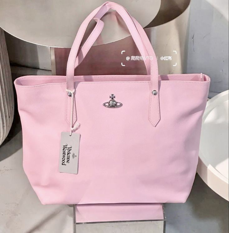 Aesthetic Purse, Create Your Dream Life, Vivienne Westwood Bags, The Cardigans, Luxury Bags Collection, Girly Aesthetic, Handbag Essentials, Pink Coquette, Girly Bags