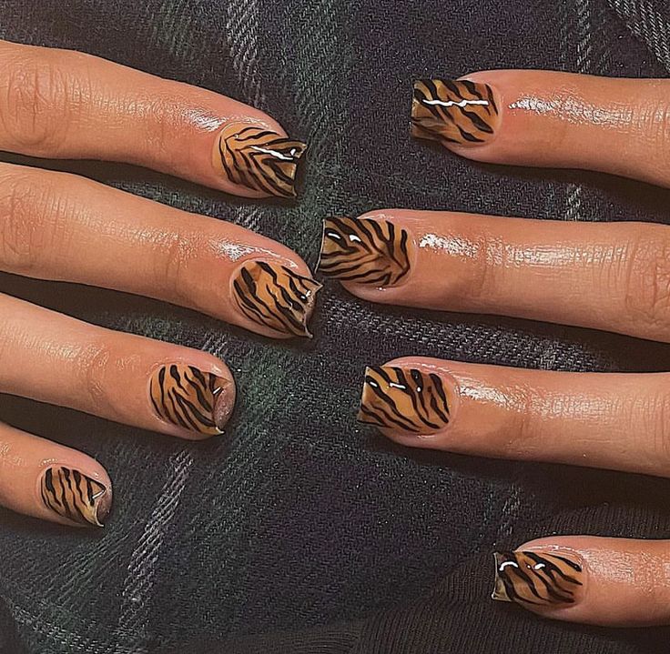 Besame Mucho Nails, Tiger Nails, Nail Glam, Abstract Nail, Zebra Nails, Spring Nail Designs, Personal Closet, Brighter Days, Tattoo Design Ideas